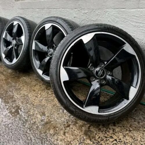 Audi A3/S3 Rotor 18” Alloy Wheels with Tyres.